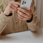 「好き！」を連投しすぎると逆効果？恋愛初期で嫌われないLINE術