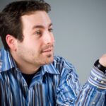 恋愛がうまくいかない人の特徴｜「俺って〜」の一言が逆効果になる理由