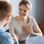 【恋愛心理】ツァイガルニク効果とは？“続きが気になる”が恋を生む理由と使い方